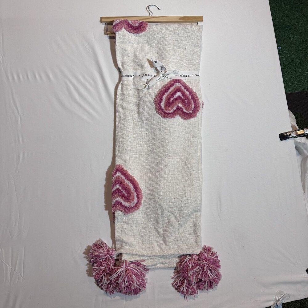 Cupcakes & Cashmere Pink Ombre Tufted Heart Valentine’s Throw Blanket 50”x70” - Picture 3 of 4